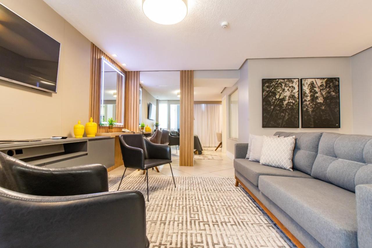Delupo Hotel - Livin Studios คริซิอูมา ภายนอก รูปภาพ