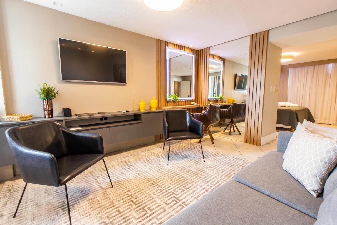 Delupo Hotel - Livin Studios คริซิอูมา ภายนอก รูปภาพ